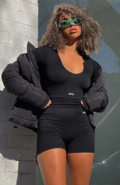 Not Giving In Puffer Jacket Black -Dresses Sales 236026902 375170330943924 2280248540338056256 n