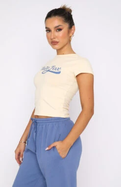 Moving Different Baby Tee Cream -Dresses Sales 26.05.22 1087