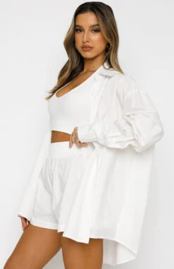 Behind The Look Shirt White -Dresses Sales 28.07.21 1771