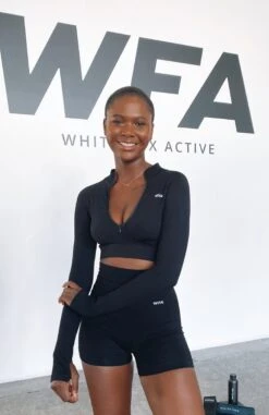 Seamless High Waisted Shorts Black -Dresses Sales IMG 3019