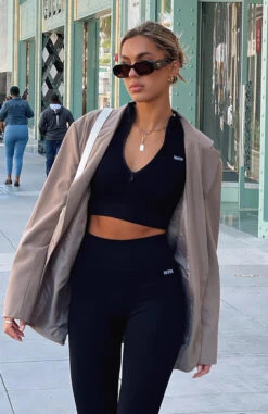 Seamless Long Sleeve Sports Crop Black -Dresses Sales Mik ec032db9 3773 497d 9fb9 da961d249b58