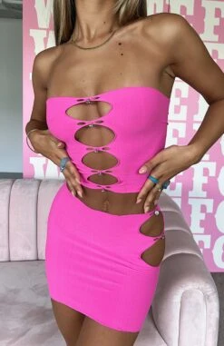 Triggered Crop Hot Pink -Dresses Sales TRIGGERED CROP BUILT LIKE THIS MINI SKIRT PINK 160222 02